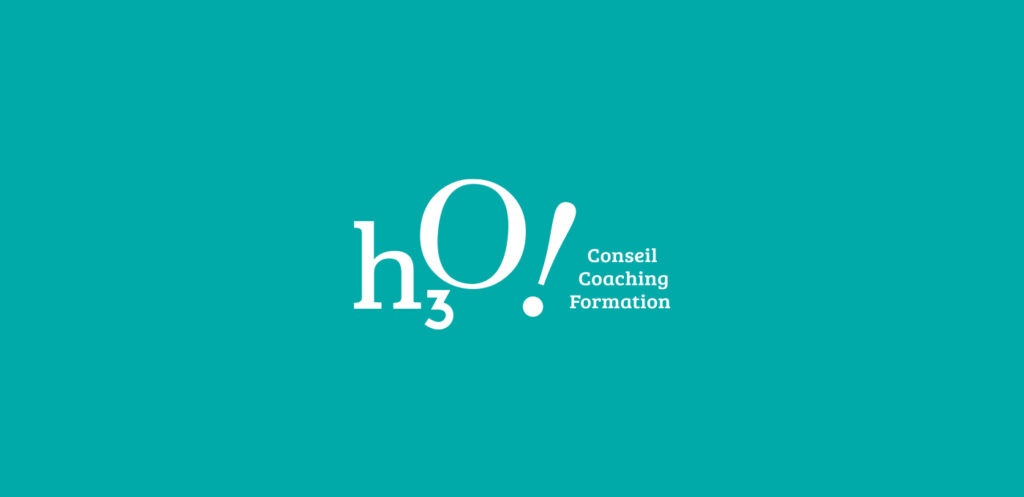 Repenser son identité de marque est la mission que h3O Conseil Coaching et Formation a confiée à notre équipe de spécialiste en communication de marque. Projet passionnant aux aspects variés, nous avons accompagné notre client dans cette belle aventure tout en gardant l’ADN historique de la société.  Audit | Plateforme de marque | Positionnement | Logotype | Signature de marque | Charte graphique