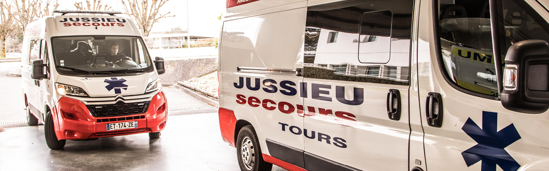 jussieu-secours-ambulance-signaletique-marquage ambulances JUSSIEU